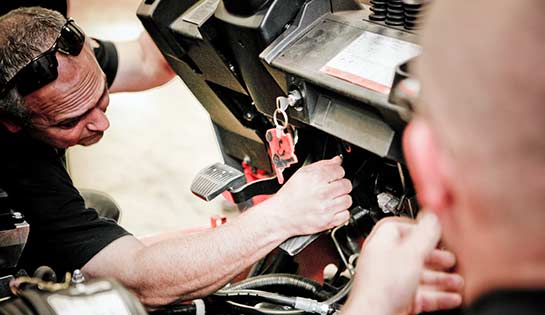 Forklift Service | Lift Trucks | Raymond Handling Consultants